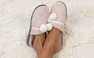 How to wash wool slippers Featured Image